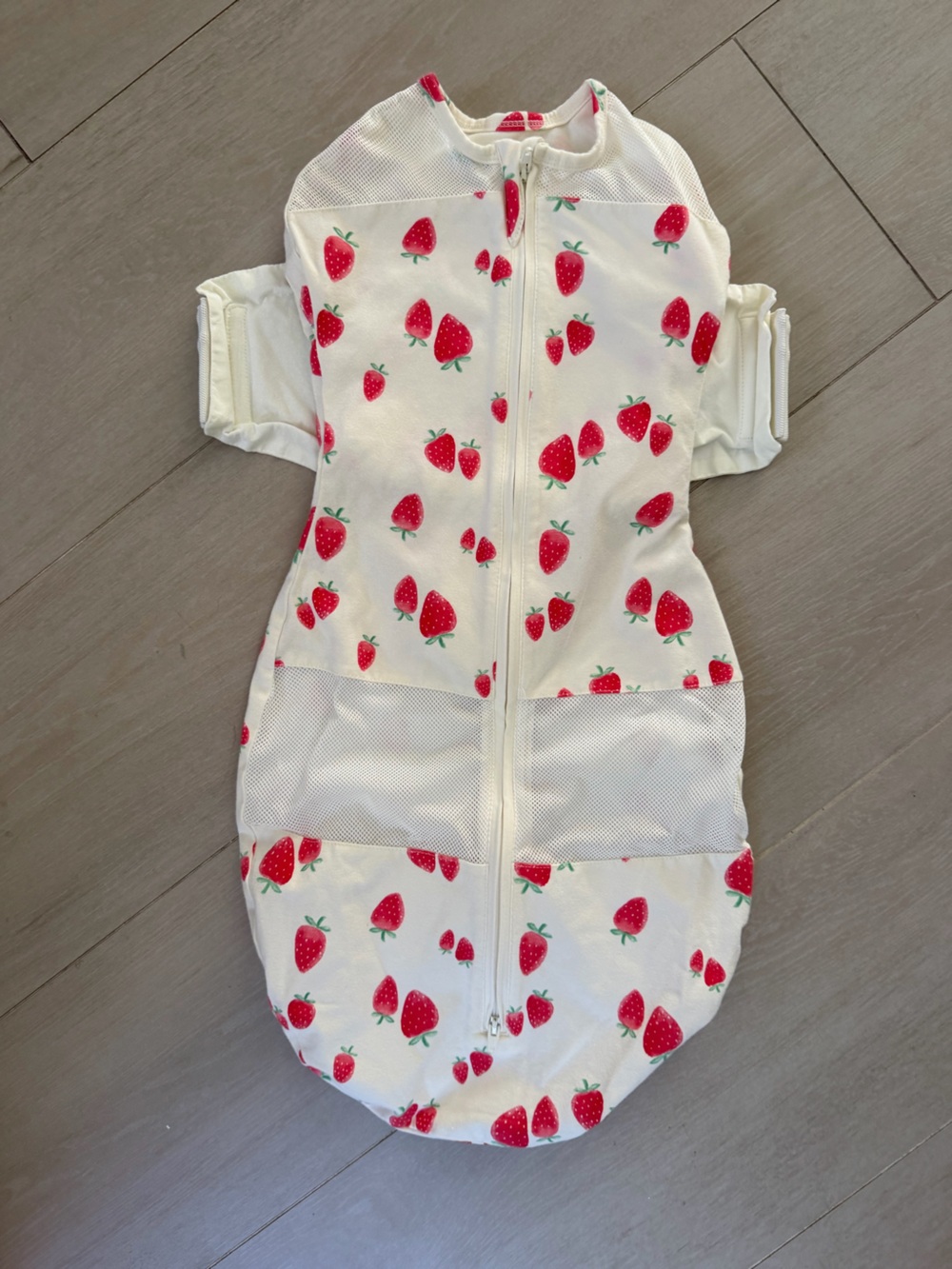 Organic Cotton SNOO Sleep Sack Large in Ivory Strawberries NEVER WORN